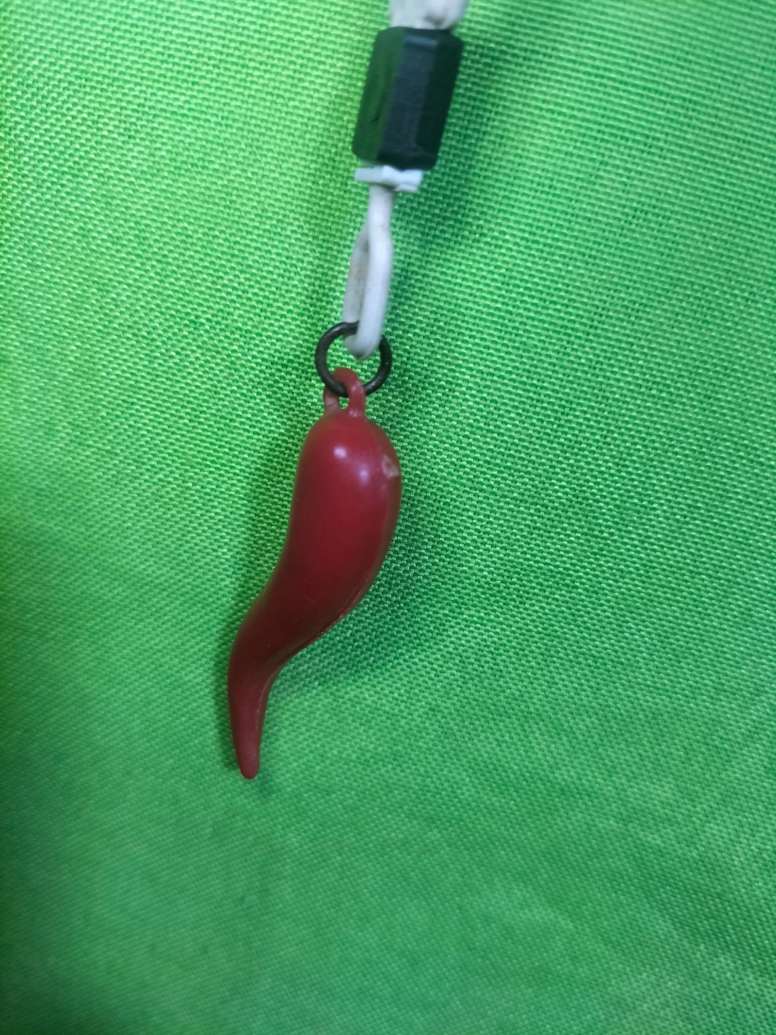 Chili-sleutelhanger of rood hoorntje van geluk – photo 10